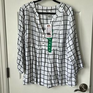 Wrangler top size xl